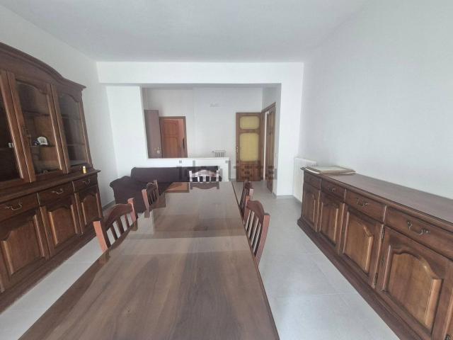 Appartamento in affitto di 108 m² in Via Eugenio de Riso, 63