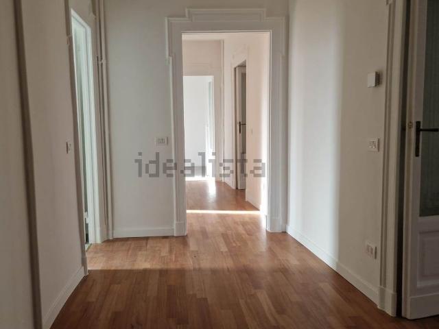 Appartamento in affitto di 108 m² in Via Spartaco