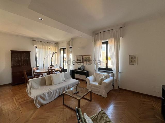 Appartamento in affitto di 108 m² in Via Valeggio, 26