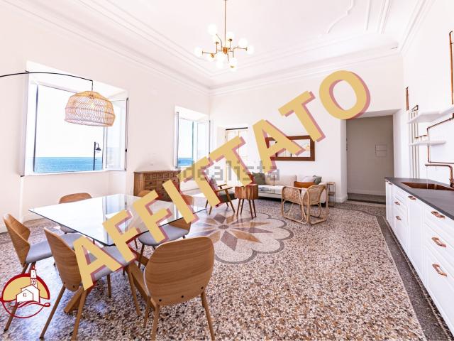 Appartamento in affitto di 108 m² in Piazza Giacomo Della Chiesa, 3