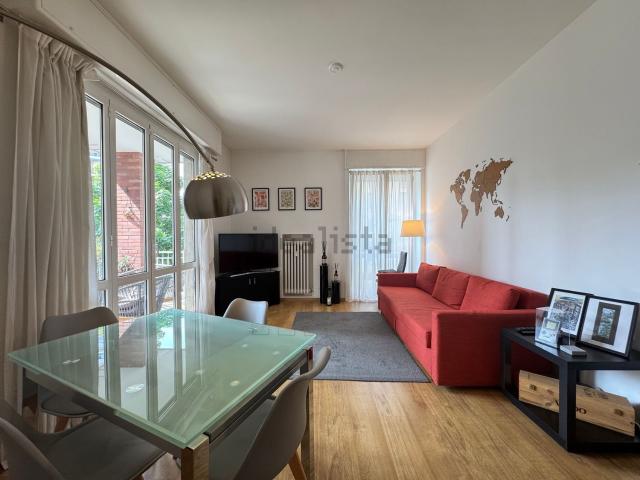 Appartamento in affitto di 109 m² in Via Saverio Altamura, 14