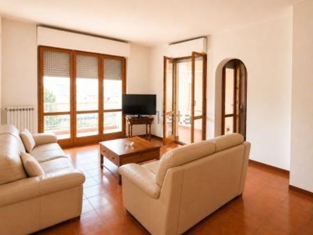 Appartamento in affitto di 109 m² in Via Tazio Nuvolari