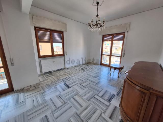 Appartamento in affitto di 109 m² in Viale Ponte dell&apos Ammiraglio