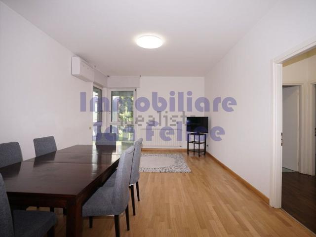 Appartamento in affitto di 109 m² in Strada Nona, 3