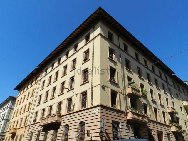 Appartamento in affitto di 110 m²