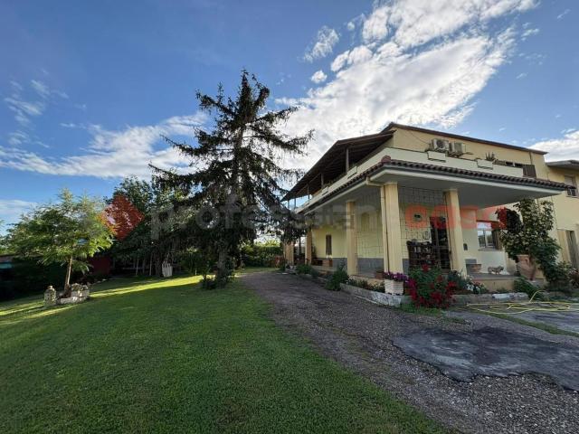 Appartamento in affitto di 110 m² in Via Casalazzara, 23
