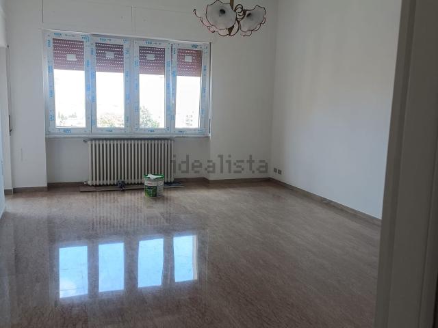 Appartamento in affitto di 110 m² in Via Annunziatella, 153