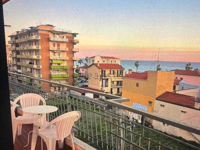 Appartamento in affitto di 110 m² in Via Asse