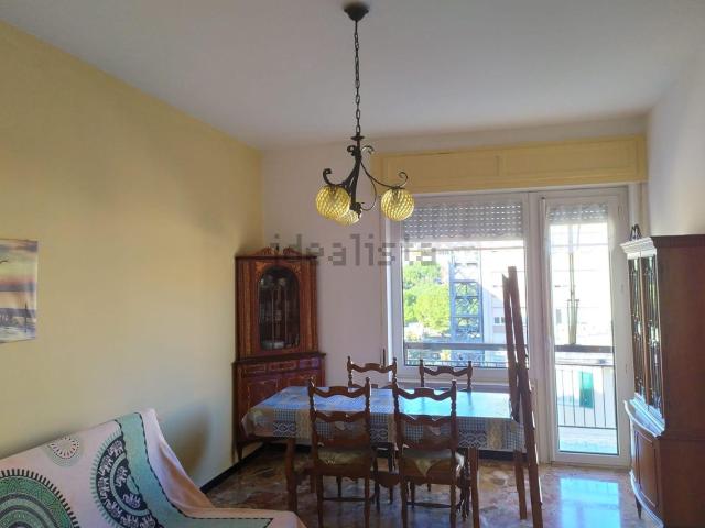 Appartamento in affitto di 110 m² in Via Brigata Salerno, 2
