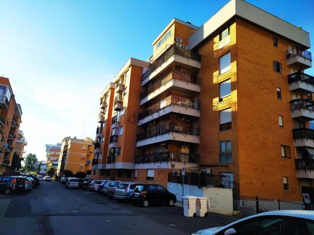 Appartamento in affitto di 110 m² in Via Goffredo Mameli, 3