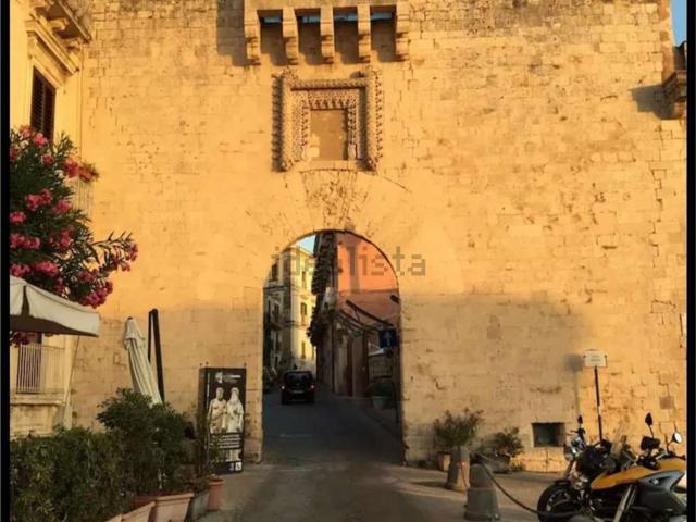 Appartamento in affitto di 110 m² in Via Gemmellaro