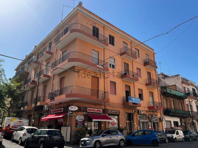 Appartamento in affitto di 110 m² in Via Giuseppe de Nava