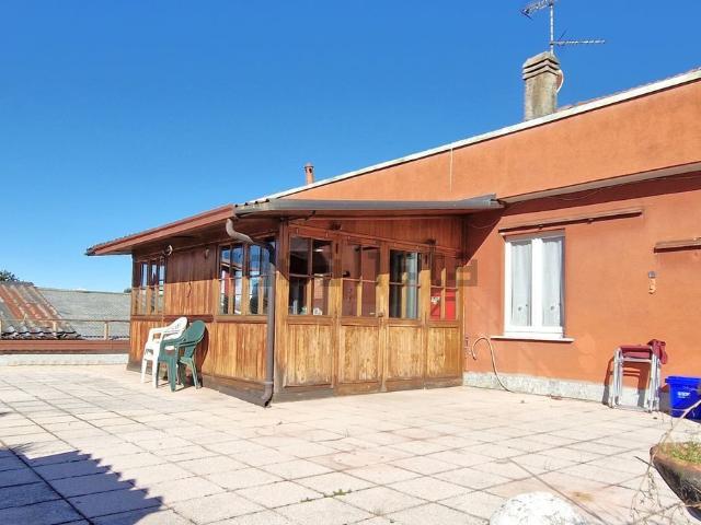 Appartamento in affitto di 110 m² in Via Guglielmo Marconi, 32