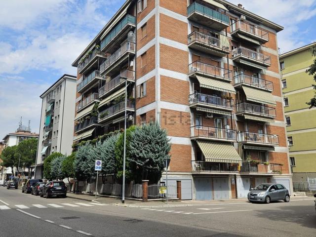 Appartamento in affitto di 110 m² in Via Domenico Mercante