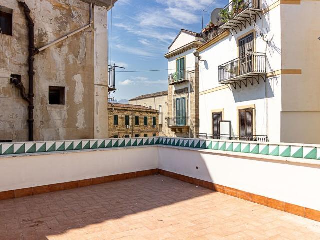 Appartamento in affitto di 110 m² in Via Formaggi, 51