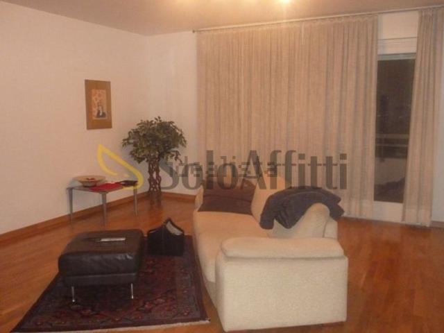 Appartamento in affitto di 110 m² in Via Felice Musazzi