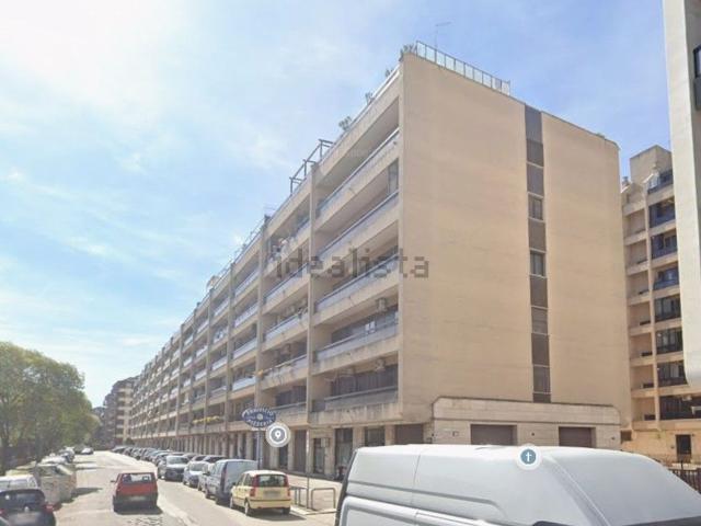 Appartamento in affitto di 110 m² in Via Francesco Marinaccio