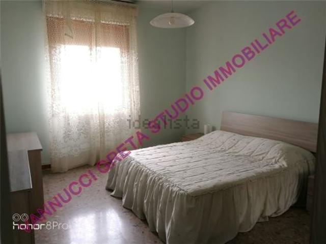 Appartamento in affitto di 110 m² in Via Isacco Newton