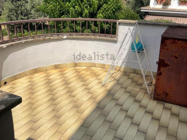 Appartamento in affitto di 110 m² in Via Latina, 2