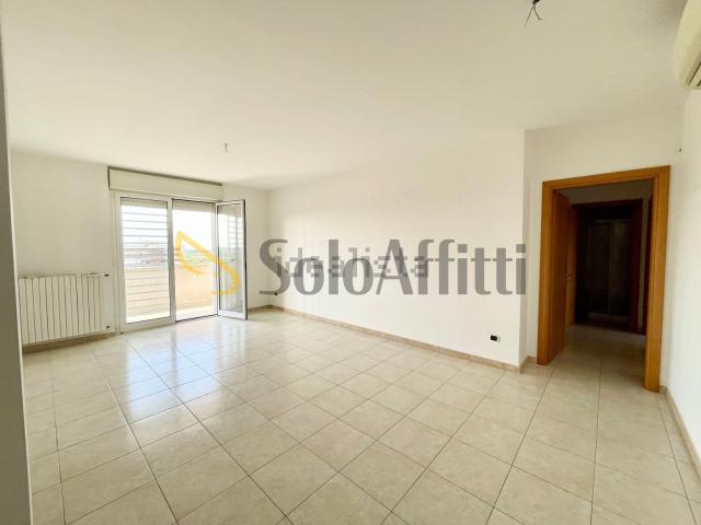 Appartamento in affitto di 110 m² in Via Martiri di Nassirya, 4
