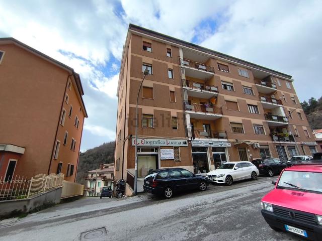 Appartamento in affitto di 110 m² in Via Napoli, 55