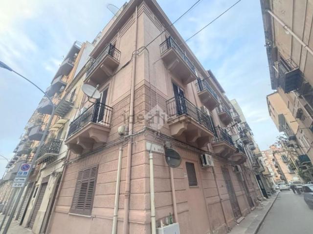 Appartamento in affitto di 110 m² in Via Scilla Agostino, 6