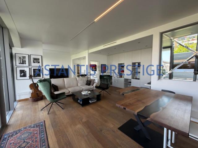 Appartamento in affitto di 110 m² in Via Senofonte, 2