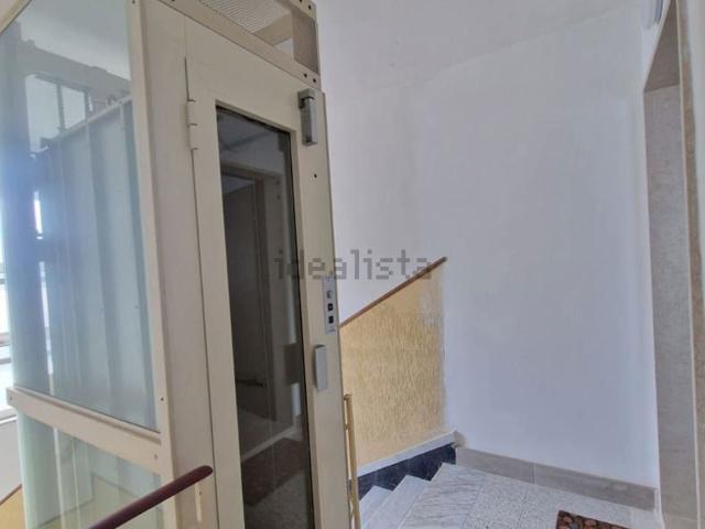 Appartamento in affitto di 110 m² in Via Sicilia, 39