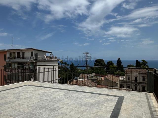 Appartamento in affitto di 110 m² in Via Piemonte, 68