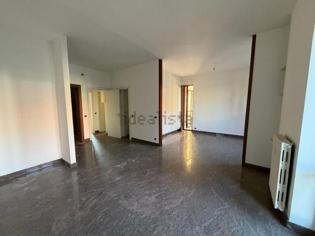 Appartamento in affitto di 110 m² in Via Privata Ettore Paladini, 11