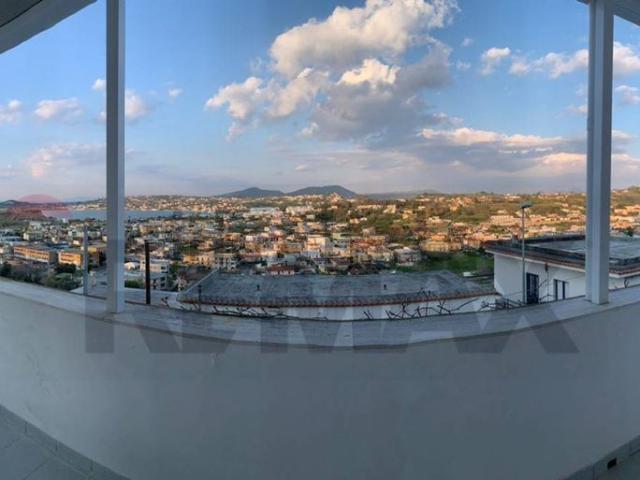 Appartamento in affitto di 110 m² in Via Torregaveta, 87