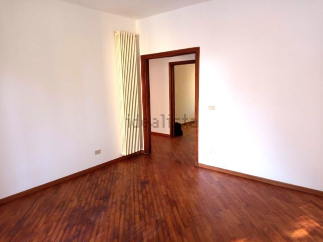Appartamento in affitto di 110 m² in Via Toscana