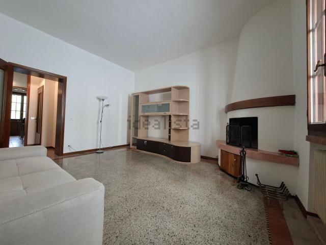 Appartamento in affitto di 110 m² in Viale Venezia, 18