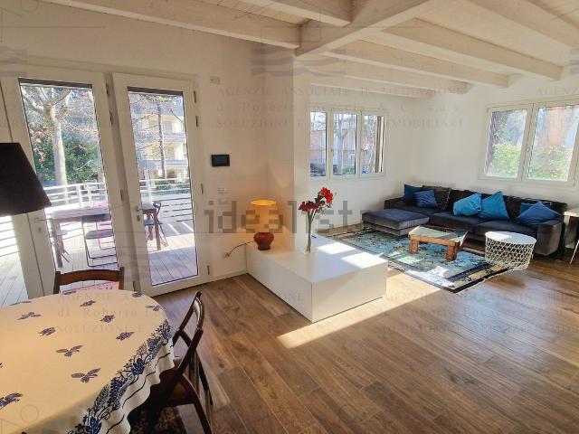 Appartamento in affitto di 110 m² in Viale Volturno, 64