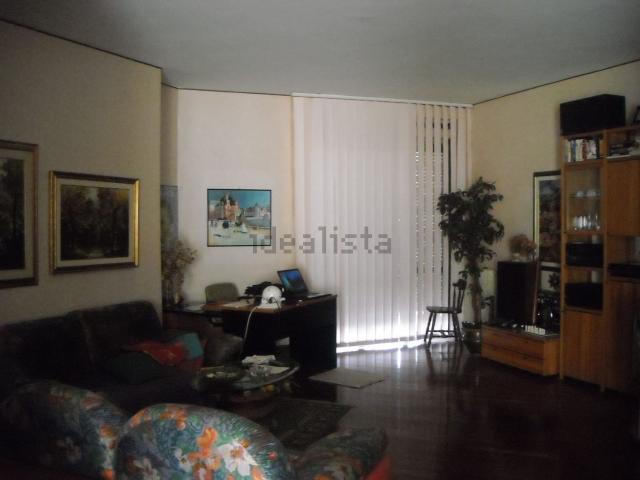 Appartamento in affitto di 110 m² in Viale Barlaam da Seminara