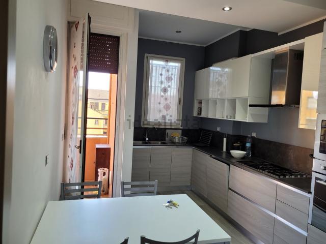 Appartamento in affitto di 110 m² in Viale Beatrice d&apos Este, 46