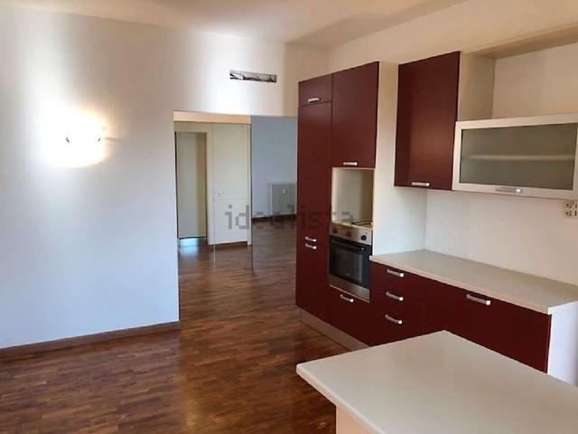 Appartamento in affitto di 110 m² in Viale Cassiodoro