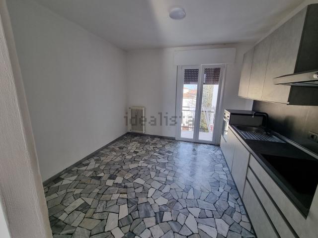 Appartamento in affitto di 110 m² in Viale Giosuè Carducci, 26