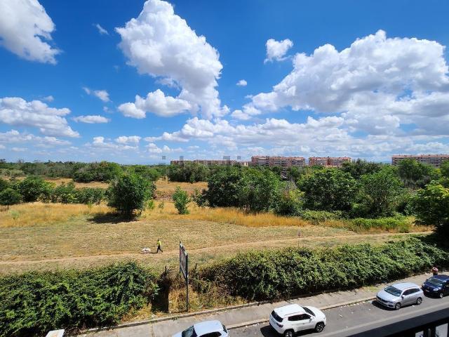 Appartamento in affitto di 110 m² in Viale Marco Fulvio Nobiliore, 151