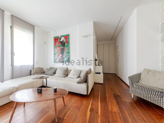 Appartamento in affitto di 110 m² in Corso Sempione, 3
