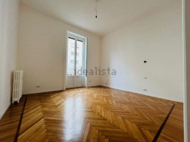Appartamento in affitto di 110 m² in Piazza Santa Maria Beltrade, 2