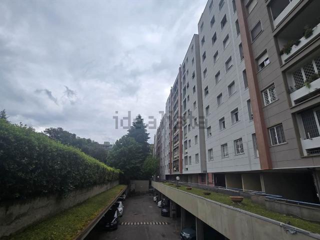Appartamento in affitto di 110 m² in Piazzale Montesquieu, 28