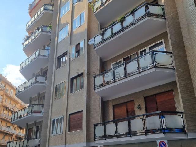 Appartamento in affitto di 111 m² in Via Luigi Guercio, 197