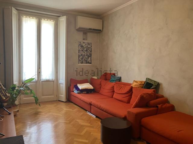 Appartamento in affitto di 112 m² in Via Giuseppe Piermarini, 8