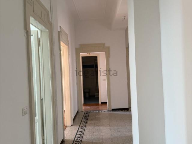 Appartamento in affitto di 112 m² in Via Gian Battista Vico, 4