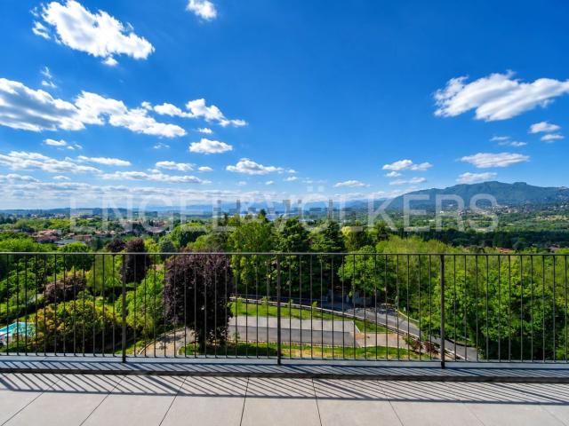 Appartamento in affitto di 112 m² in Via XXV Aprile, 90