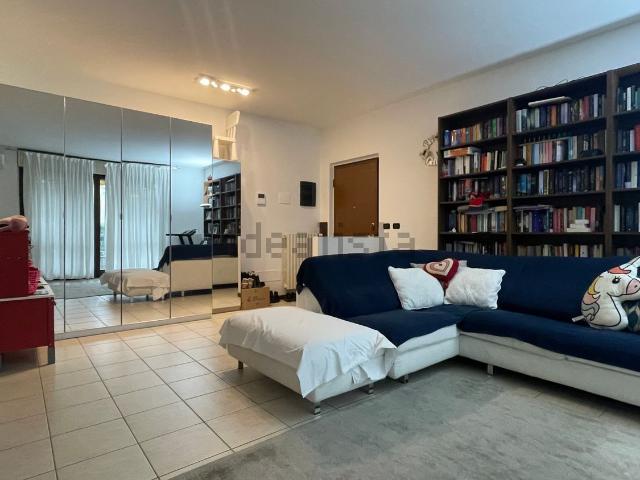 Appartamento in affitto di 113 m² in Via Vincenzo Monti, 16