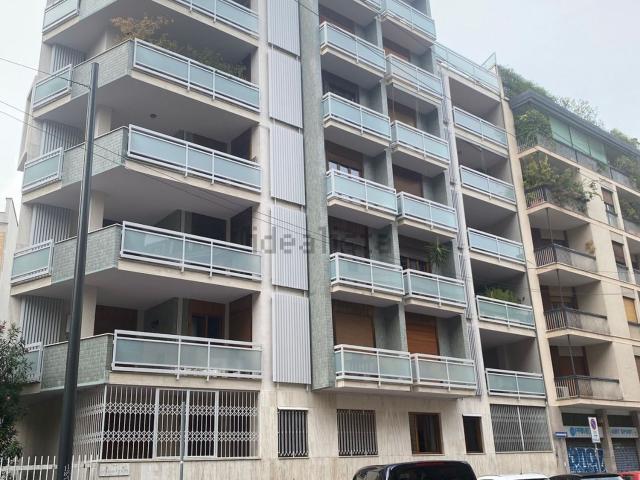 Appartamento in affitto di 114 m² in Via Cola di Rienzo, 46