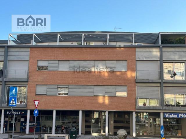 Appartamento in affitto di 114 m² in Via Gian Battista Bertossi, 15