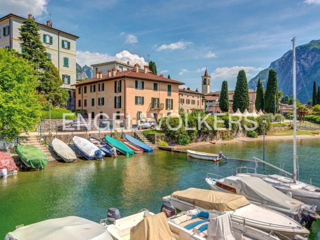 Appartamento in affitto di 114 m² in Via Lungo Lago